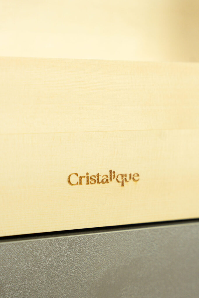 Cristalique-110 Cristalique Opera svg+xml;charset=utf