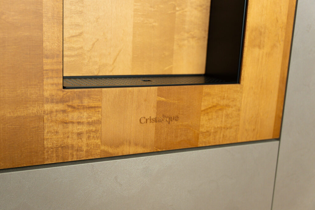 Cristalique-124 Cristalique Opera svg+xml;charset=utf