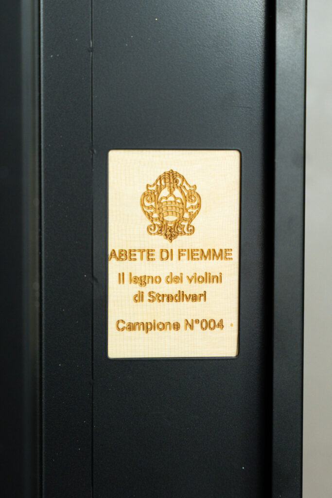 Cristalique-139 Cristalique Opera svg+xml;charset=utf