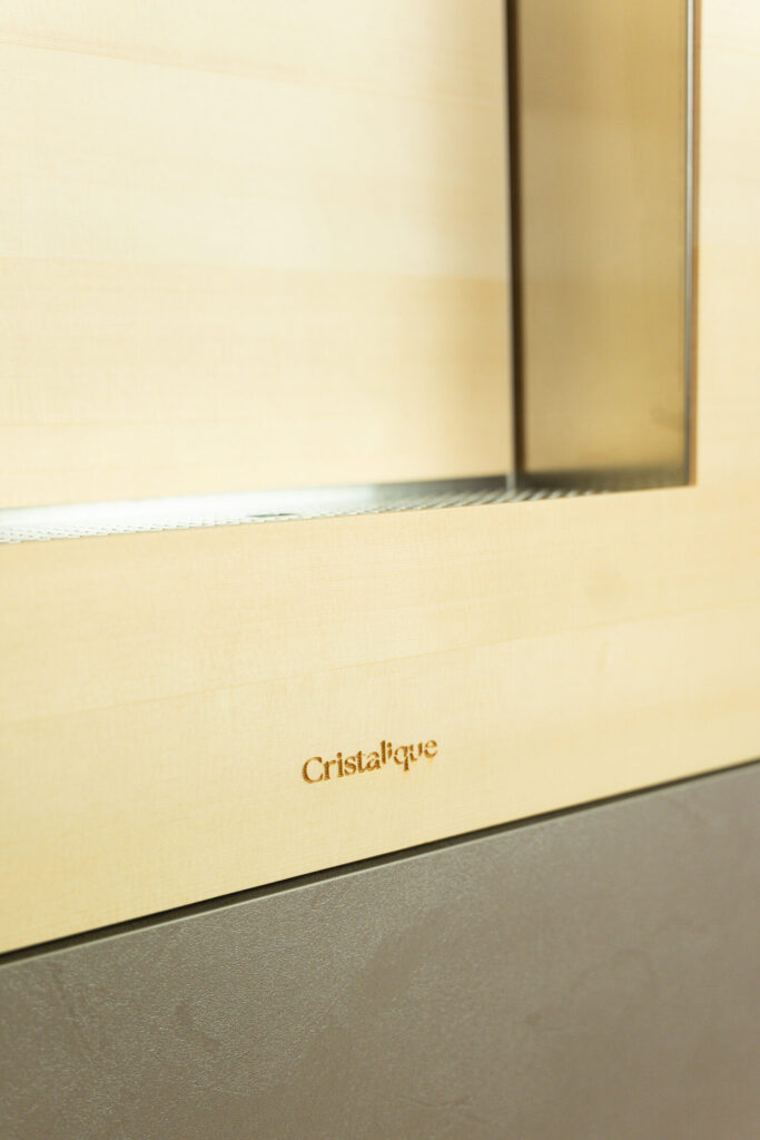 Cristalique-96 Cristalique Opera svg+xml;charset=utf