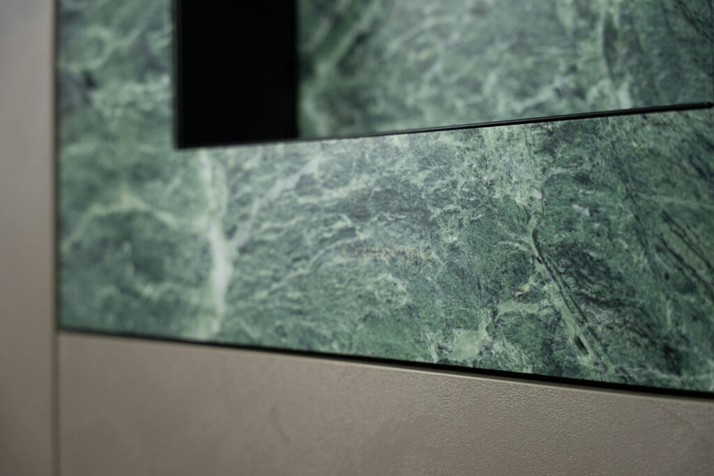 Cristalique-12 Cristalique Eterna svg+xml;charset=utf