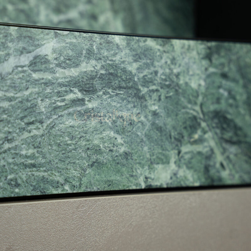 Cristalique Eterna 4 Cristalique Eterna svg+xml;charset=utf